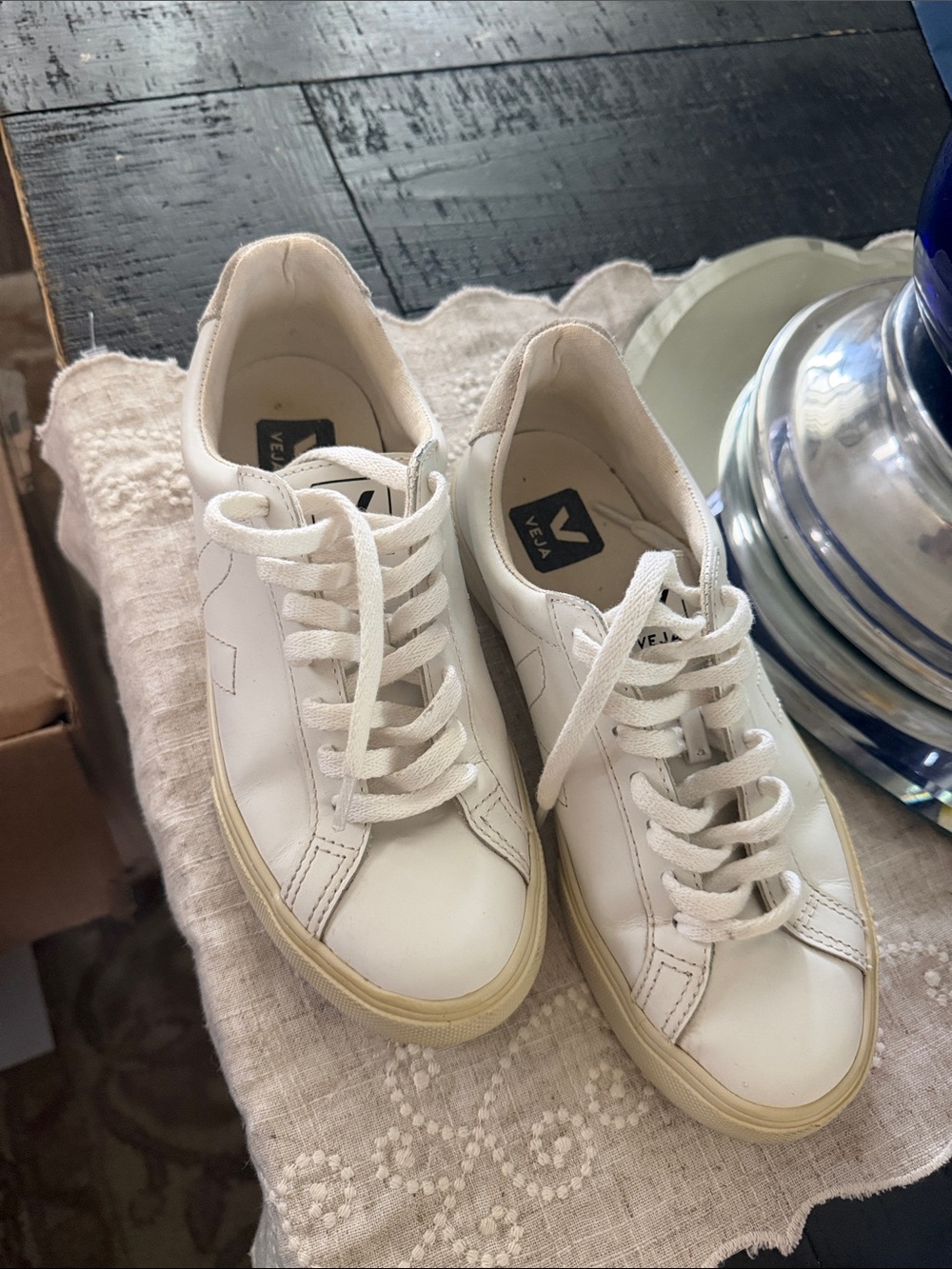 Veja White Leather Low-Top Sneakers with Cream Sole